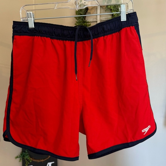 Speedo Other - Speedo Swim Trunks UPF 50+ Stretch Men's M Elastic Waist Lining Red Blue